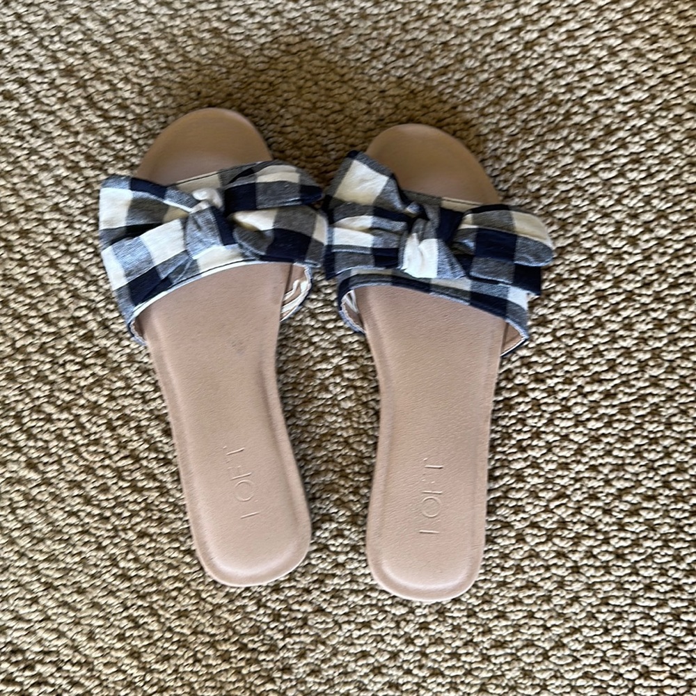 LOFT Gingham Navy & Cream Bow Sandals Size 9